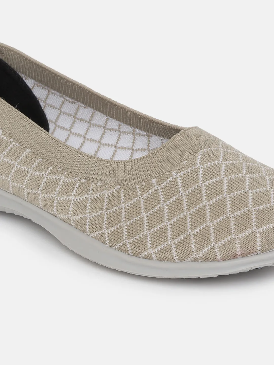 Ballerinas Style Woven Flats