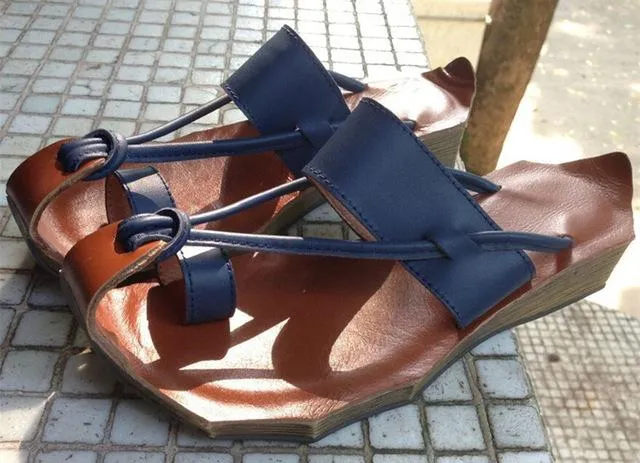 Curved Retro Leather Sandals