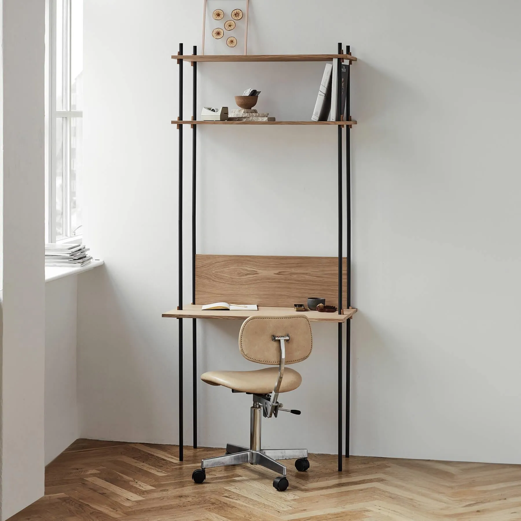 MOEBE Tall single desk