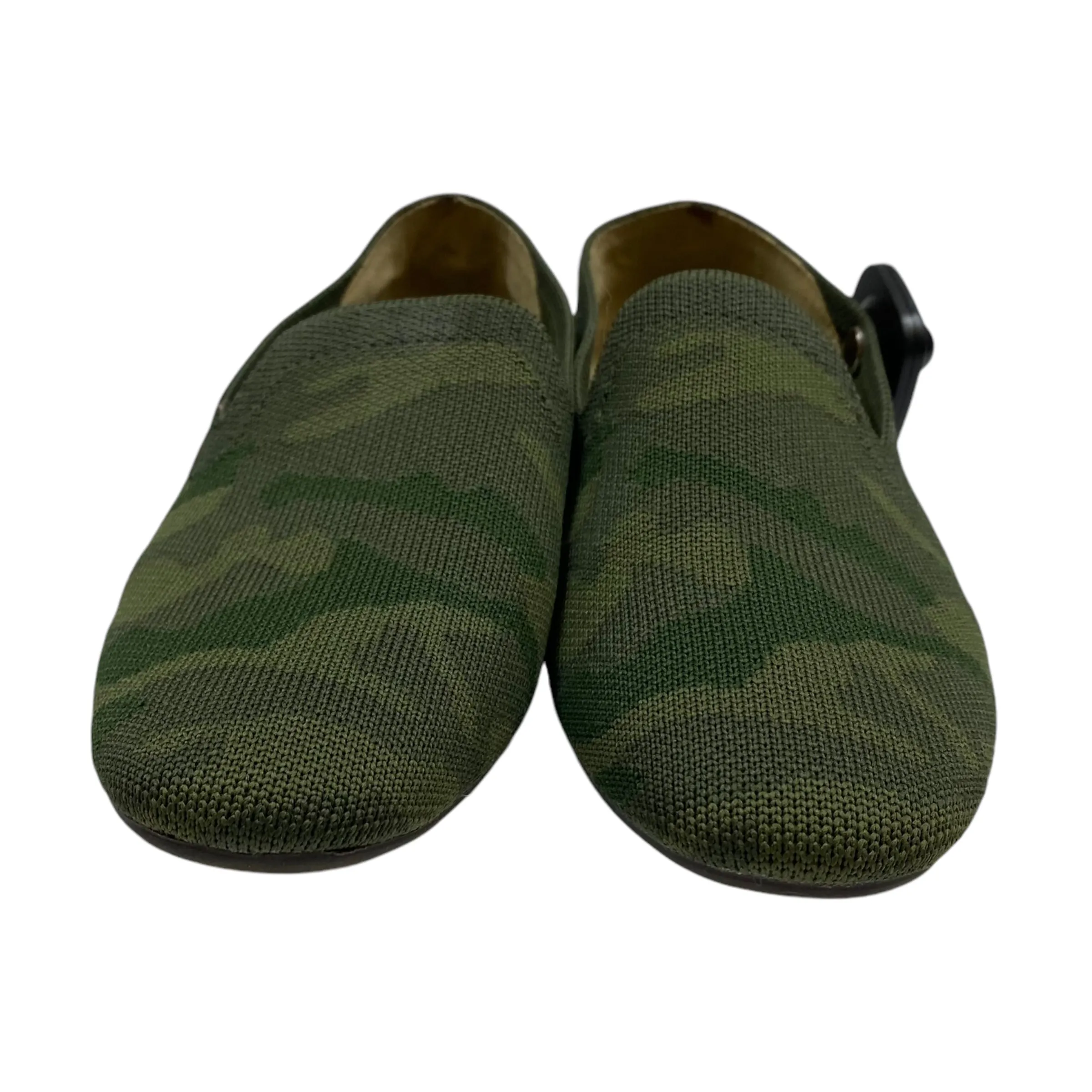 Shoes Flats By Antonio Melani In Camouflage Print, Size: 6.5