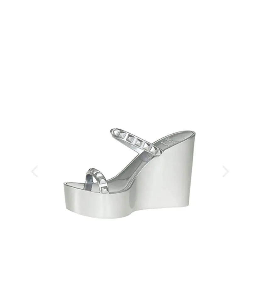 Tonino Metallic Wedge