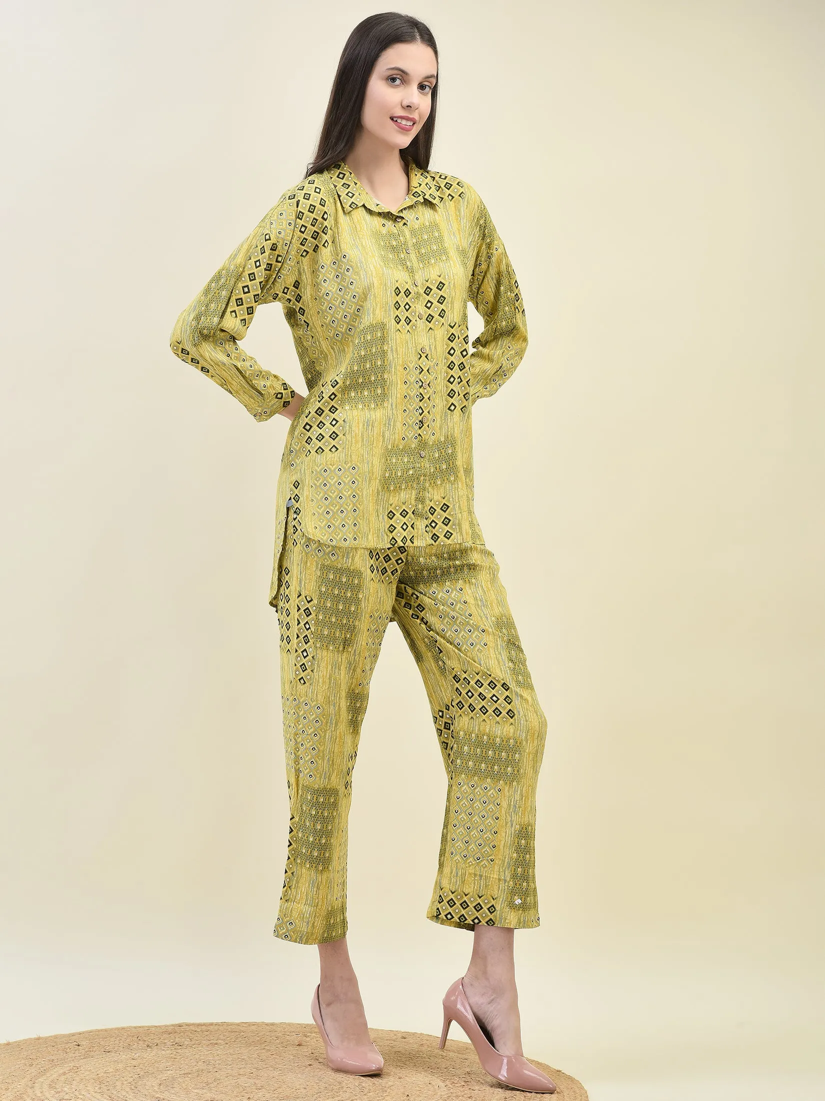 Women Liva Rayon Olive Geometric Print Co-Ord Set